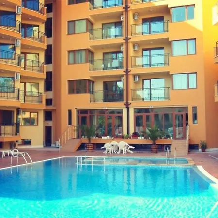 Apartament Amadeus 552 *